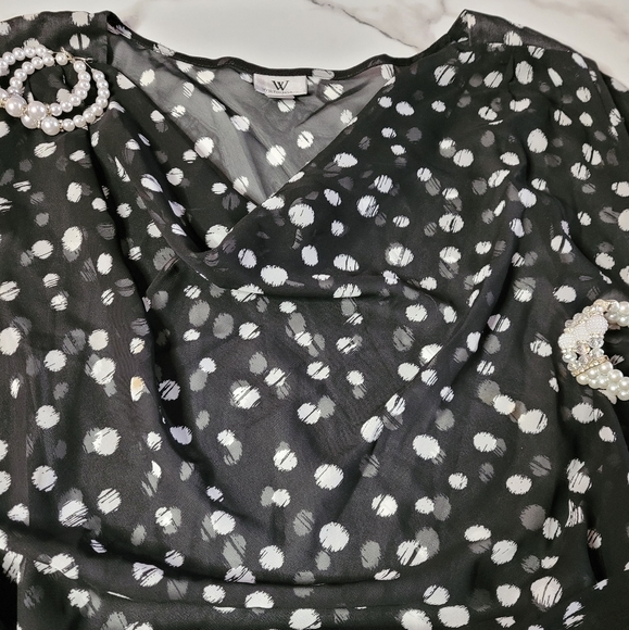 Black Polka dot blouse. Size XL. - Picture 2 of 6